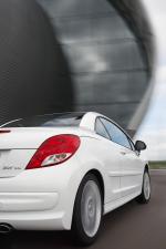 Peugeot 207 CC 2009 года